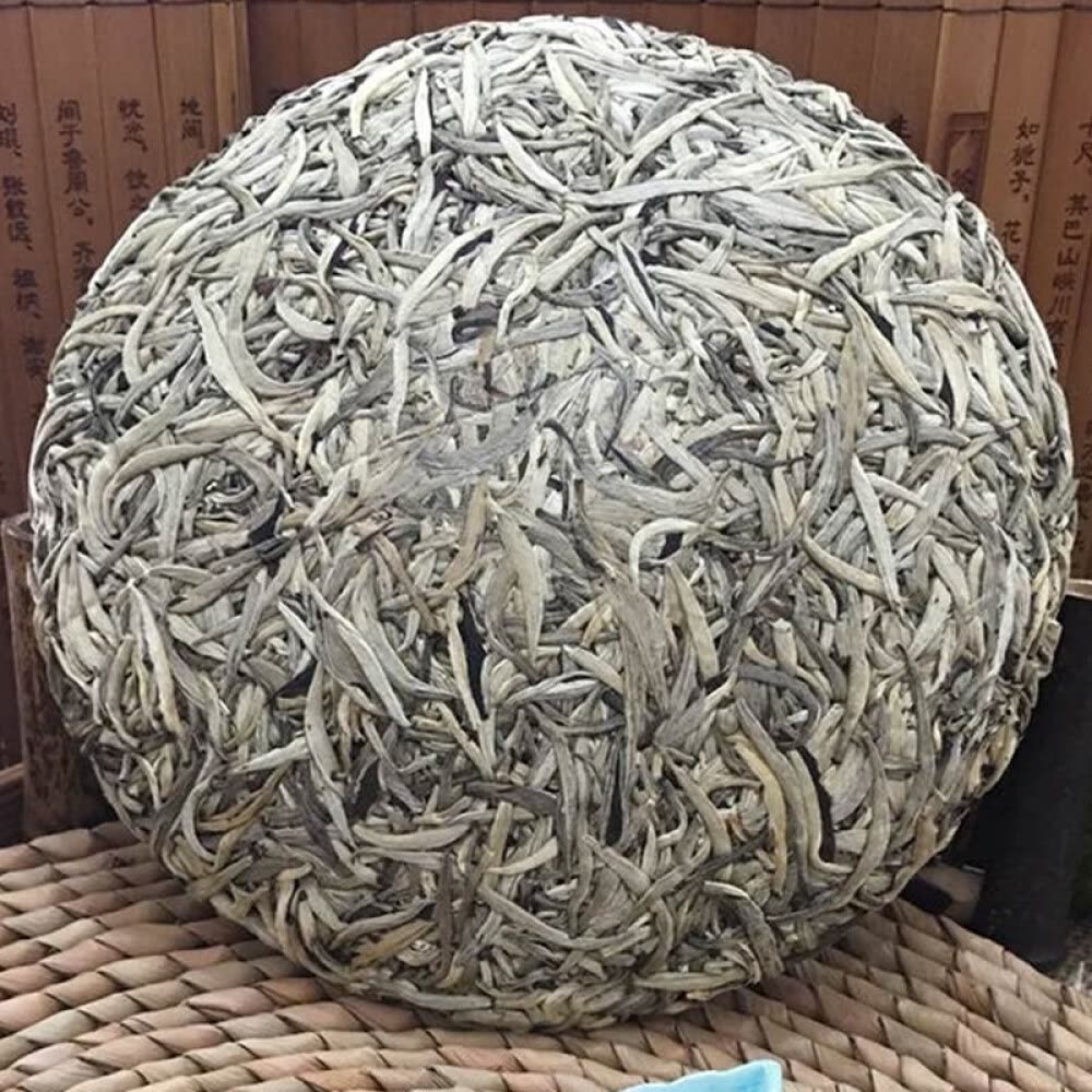 White Tea Cake Fuding White Tea Baihao Silver Needle  Delicious Natural Health-keeping Tea Cake Baihao Silver Needle 300g